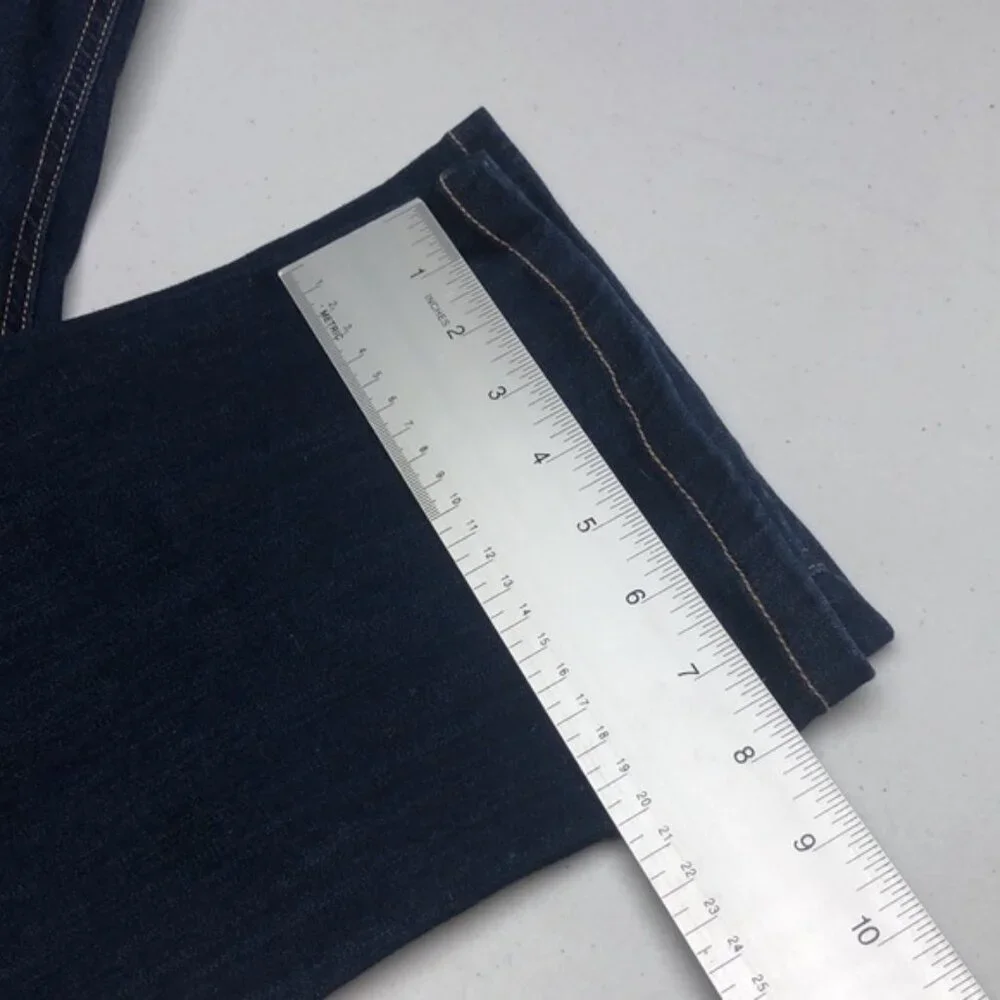 LIKE NEW PREMIUM SANTANA WIDE STRAIGHT FIT JEANS 14/32x32 ⭐️